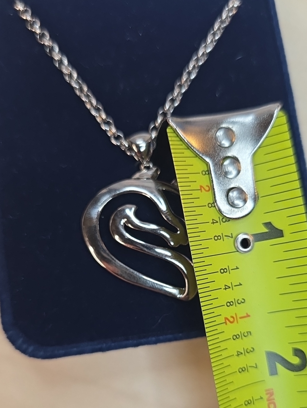 Montana Silversmiths Equestrian Heart Necklace New In Box Horse In Heart - Picture 12 of 14